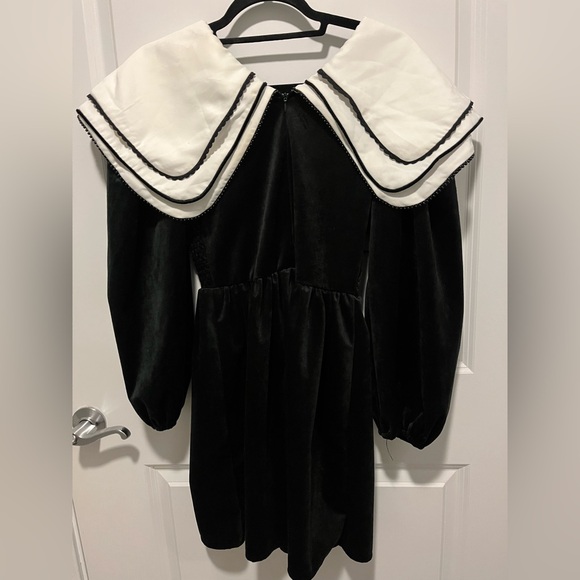 SIster Jane Oversized Collar Velvet Smocked Mini Dress - Picture 4 of 5